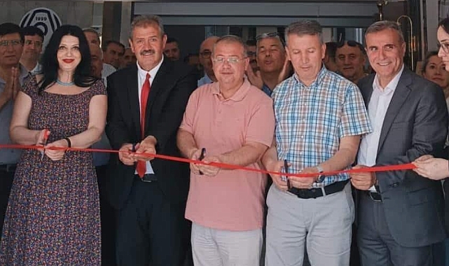 Renk&amp;Ahenk Adlı Resim Sergisi Açıldı