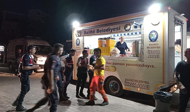 Salihli Belediyesi Yangınla Mücadelede Tüm Gücüyle Sahada