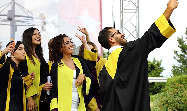 İŞ DÜNYASININ ÜNİVERSİTESİ: İSTANBUL TİCARET ÜNİVERSİTESİ