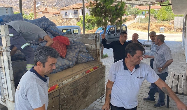 Salihli Belediyesi Gıda Kamyonu Yangın Bölgesinde