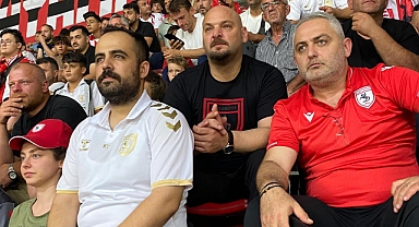 Başkan Türkel, Samsunspor-Beşiktaş Maçını Taraftarlarla İzledi