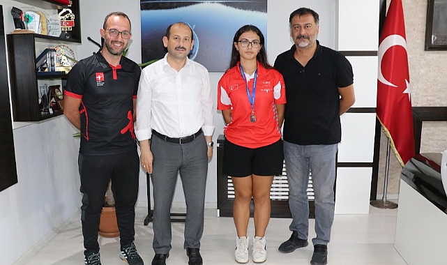 Feyzullah Dereci, Samsunlu Milli Okçu Canse Duru Tarakçı'yı Ağırladı
