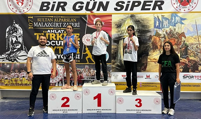 İlkadımlı Sporcular Bitlis’ten Madalyayla Döndü