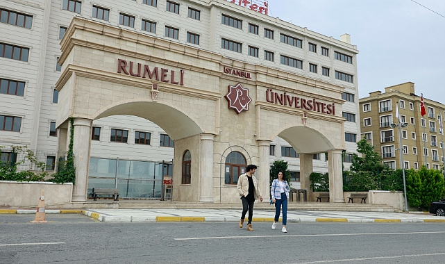 Mezuna Kalmak mı, Kayıt Yaptırmak mı?