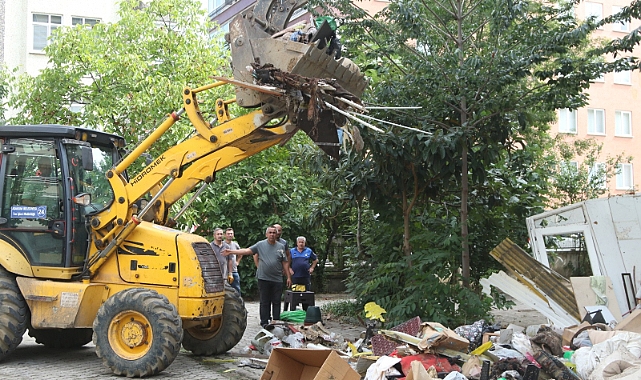Atakum'da Kaçak Yapılaşmaya Geçit Yok: Yenimahalle'de Ruhsatsız Yapı Yıkıldı