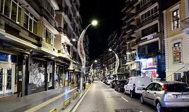 Çiftlik Caddesi’nin Aydınlatması Tamamlandı