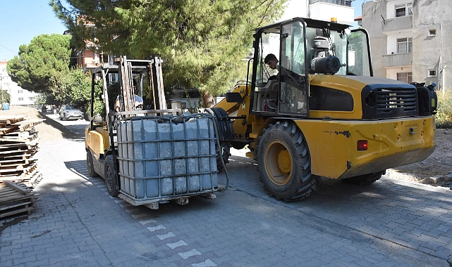 Edremit’te Yol Çalışmaları Devam Ediyor