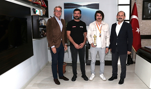 Samsunlu Motosiklet Yarışçısı Ahmet Askar’dan İl Müdürü Feyzullah Dereci’ye Ziyaret