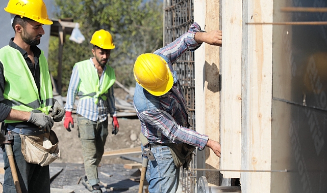 Büyükşehir’den Kesintisiz Su İçin Yeni Altyapı Yatırımları