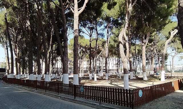 Manisa Büyükşehir Belediyesi, Tarihi Muradiye Mezarlığı’nı Yeniledi