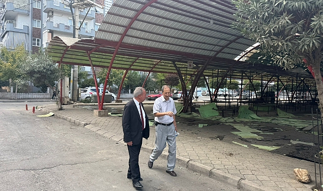 Salihli Pazar Pazarı'nda Çatı Onarım Çalışmaları Tüm Hızıyla Devam Ediyor