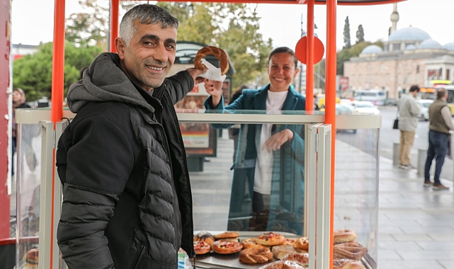 Seyyar Simit, Kestane Ve Mısır Arabaları İstanbullularla Buluştu