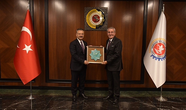 Vali Aksoy, fikir babası olduğu Lojistik Merkez de incelemelerde bulundu