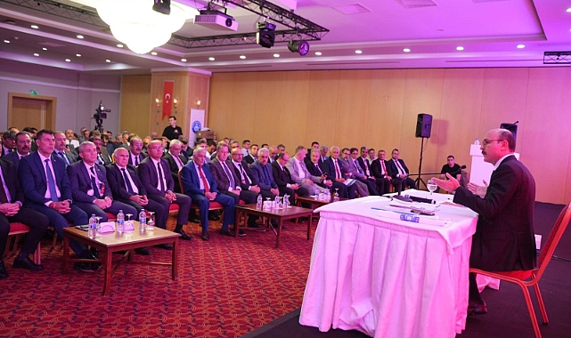 Kamu Çalışanlarını Sendikal Esaretten Kurtaracağız!