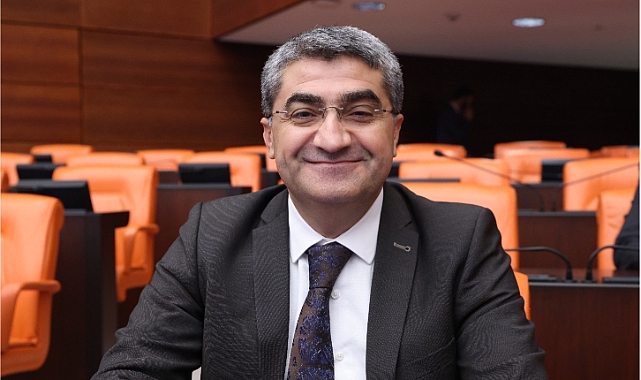 Mehmet Emin Ekmen: 'Mersin’in Uçuş Sefer Sayıları Artırılmalı'