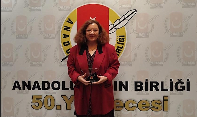 Zerrin Somuncu’ya Direniş Ödülü