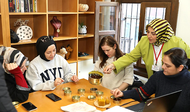 Bal mumu 'büyükşehir' ile sanat eserine dönüştü