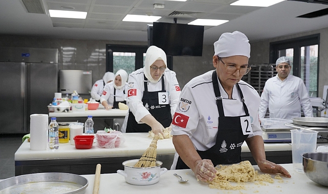 İSMEK Kadınları En İyi Baklavayı Yapmak İçin Yarıştı
