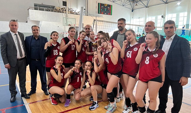 Okul Sporları Yıldız Kızlar Samsun Voleybol İl Birinciliği tamamlandı