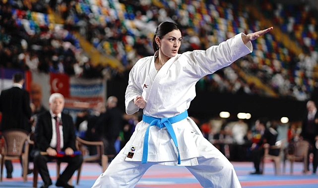 Sinem Özkan, Boğaziçi Karate Şampiyonası'nda Şampiyon Oldu