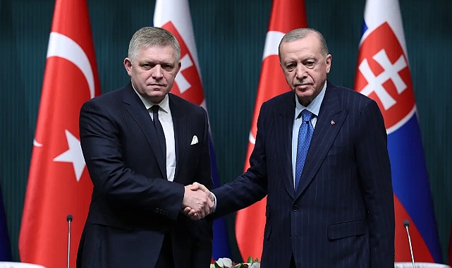 Cumhurbaşkanı Erdoğan: Suriye'nin Yeniden İnşası İçin Kısıtlamalar Kaldırılmalı