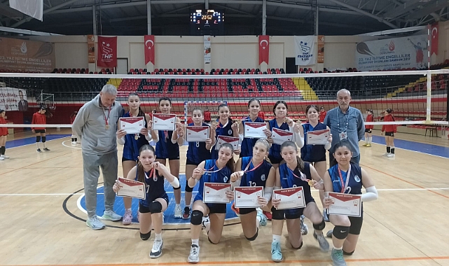 Okul Sporları Voleybol Yıldızlar Grup Müsabakaları Sona Erdi