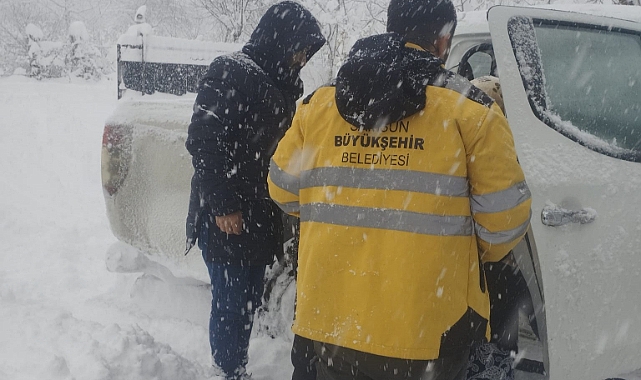 Kar Engeline Takılan Diyaliz Hastasını Büyükşehir Ulaştırdı