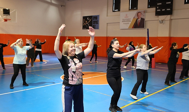 Manisalı Kadınlar Sporla Sağlıklı ve Mutlu