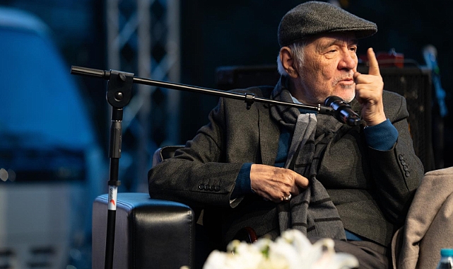 İlber Ortaylı Saraçhane’de Bayram Coşkusuna Ortak Oldu