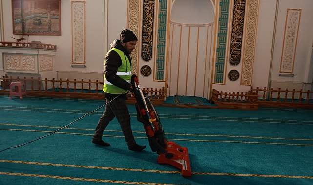 İlkadım’ın Camileri Ramazan’da da Titizlikle Temizleniyor