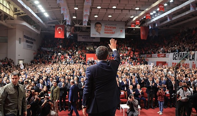 İmamoğlu, Adana’da Coşkulu Karşılandı