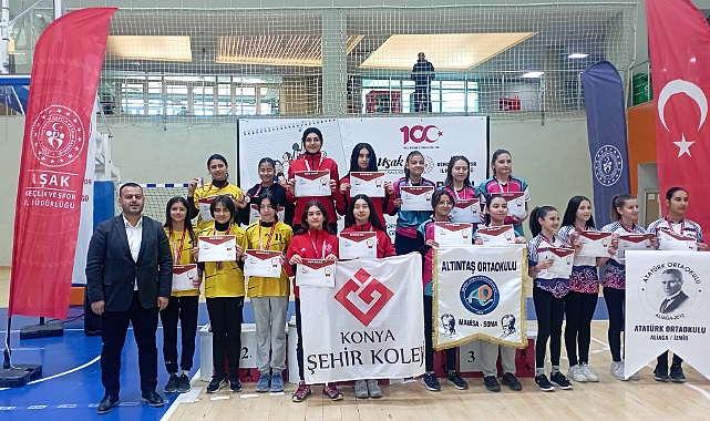 Manisalı Oryantiring Sporcuları Uşak’ta Fırtına Gibi Esti