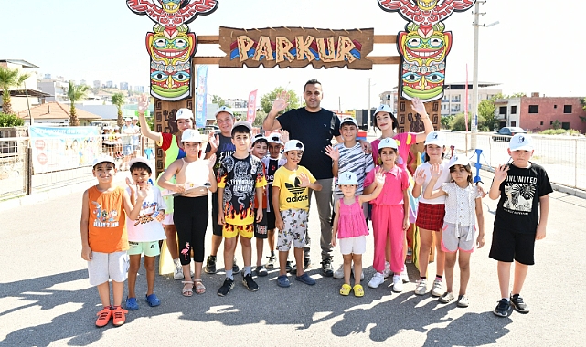 Çiğli’de Çocuklar İçin Eğlence Dolu Bayram Şenliği