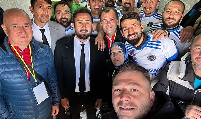 Niğde’de İşitme Engelli Sporculara Tribünden Destek
