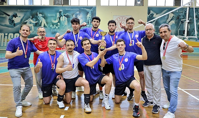 YURTLİG Erkekler Ege Bölge Birinciliği Voleybol Turnuvası Manisa’da Tamamlandı