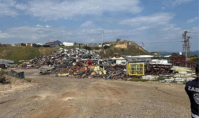 Aliağa Gemi Söküm Bölgesinde 15 Bin Ton Tehlikeli Atık Tespit Edildi