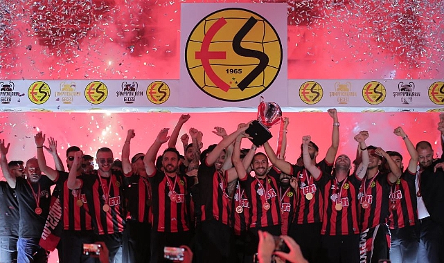 Eskişehir’de Şampiyonluk Bayramı: Stadyumda Unutulmaz Gece