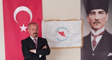 Kazım Özcan’dan Anneler Günü Mesajı: 'Biz Sizinle Varız, İyi Ki Varsınız'