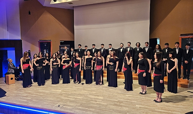 Manisa Gençlik Korosu’na Antalya’da Başarı Ödülü