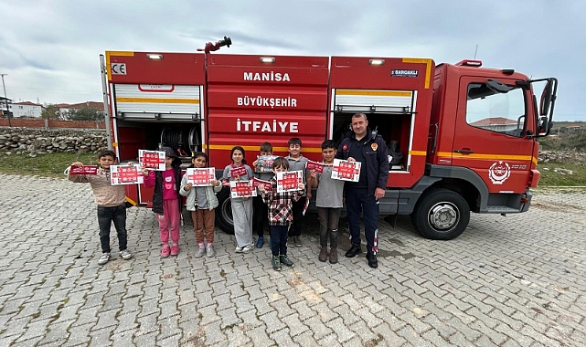 Manisa İtfaiyesi'nden 556 Öğrenciye Yangın Güvenliği Eğitimi
