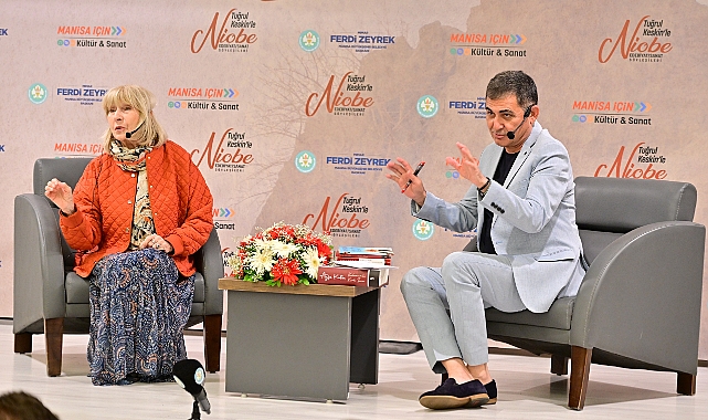 Ayşe Kulin, Niobe Edebiyat Söyleşileri’nde Manisalılarla Buluştu