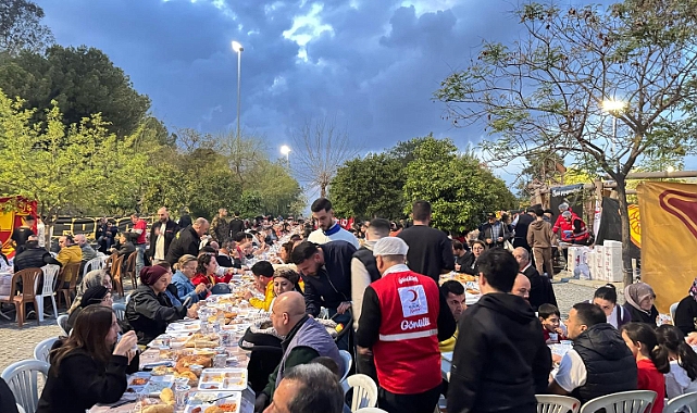 Konak Kızılay Şubesi Ramazan’da 18 Bin Kişiye Ulaştı: Yardımlar Yıl Boyuna Yayılacak