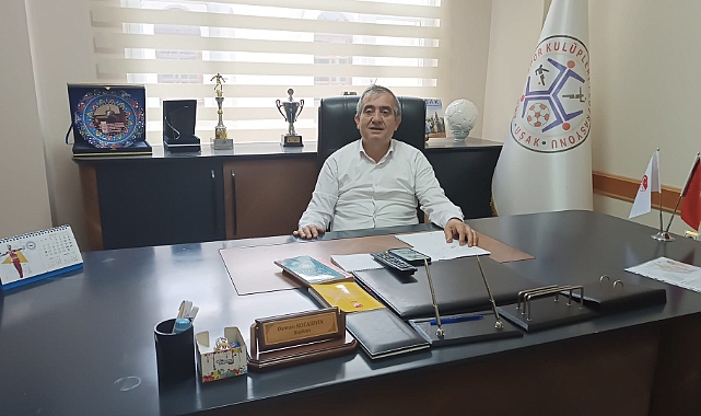 Osman Kocabıyık: ‘Babalar, Nesilleri Şekillendiren Gölgesi Büyük Kahramanlardır’