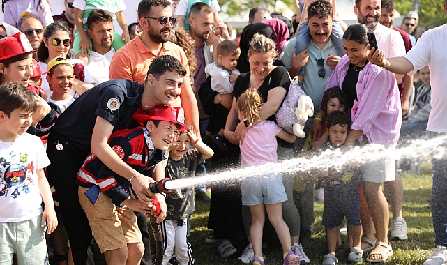 Samsun’da 6. Geleneksel Baba-Çocuk Şenliği Renkli Etkinliklerle Kutlandı