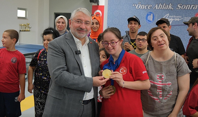 Avrupa şampiyonu Merve Peker’e coşkulu karşılama