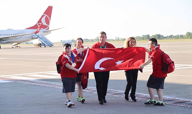 Canikli Sporcular Avrupa’da Tarih Yazdı: 3 Altın, Büyük Gurur!