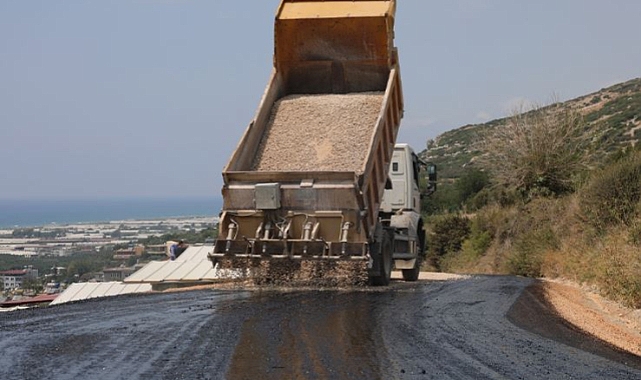HBB araç filosunu güçlendirdi, kırsal yollara asfalt atıldı