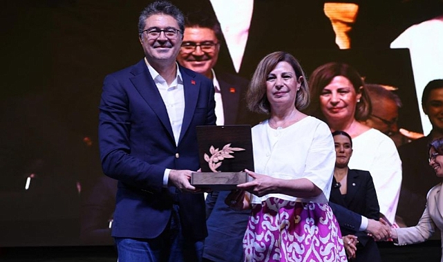 Ayşe Ünlüce: ‘Halkımıza umut olmaktan asla vazgeçmeyeceğiz’
