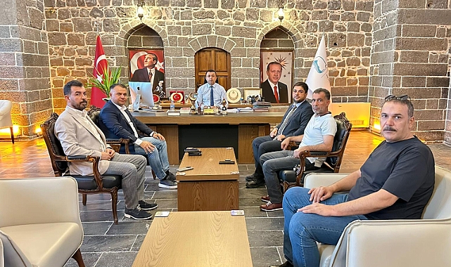 Bekir Ayaz’dan Sur Kaymakamı’na spor ve gençlik odaklı ziyaret