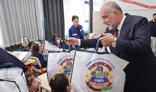 Canik Belediyesi’nden Birinci Sınıf Öğrencilerine Çanta ve Kırtasiye Seti
